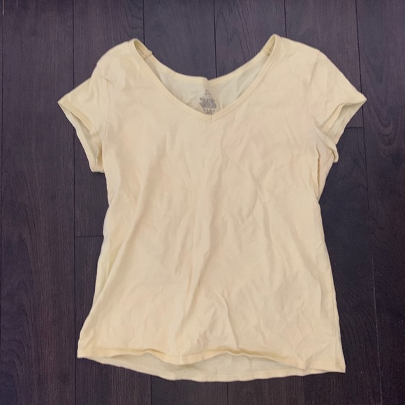 V-cut T-Shirt - Picture 2 of 4